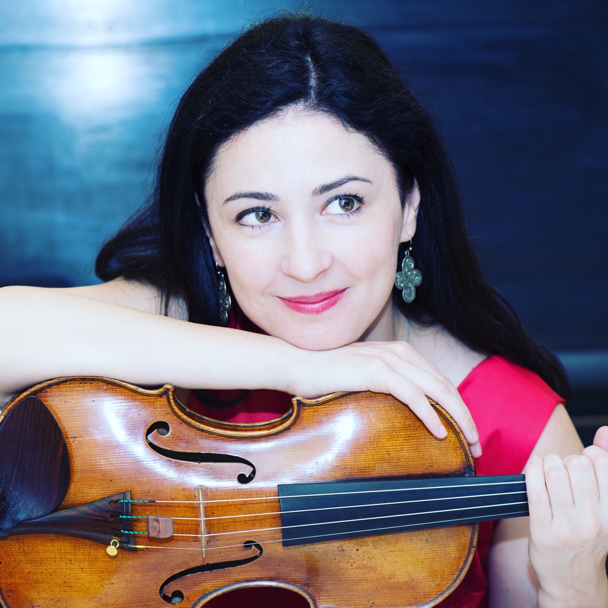 Raluca Dumitrache professional headshot