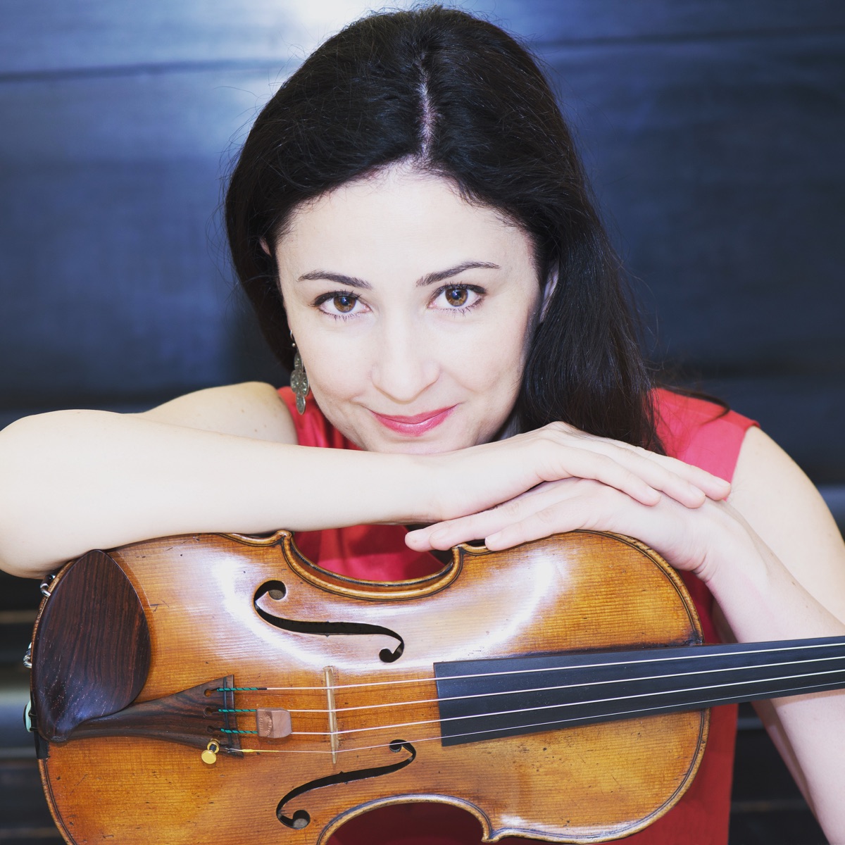 Raluca Dumitrache professional headshot
